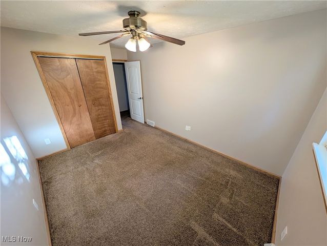 934 Oliver Street, Sheffield Lake, OH 44054