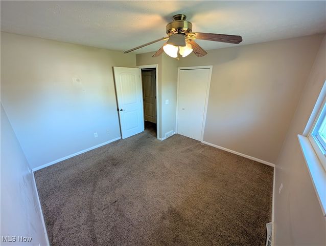 934 Oliver Street, Sheffield Lake, OH 44054