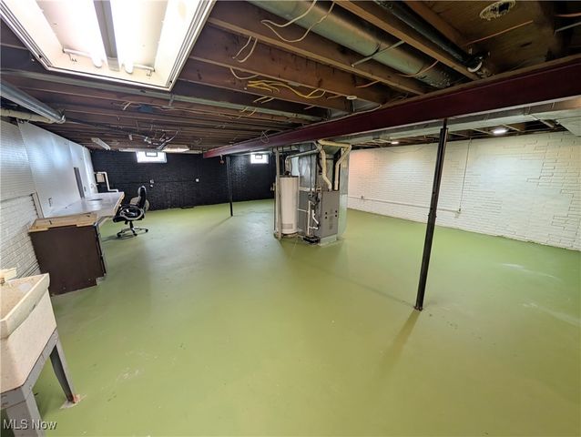 934 Oliver Street, Sheffield Lake, OH 44054