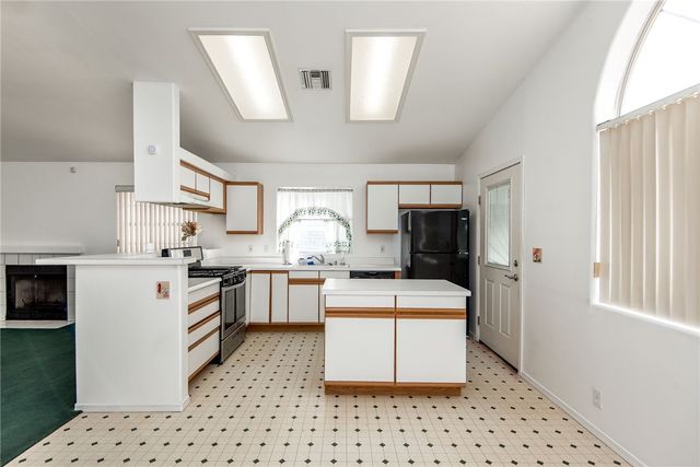 1796 E Bear Creek Way, Fort Mohave, AZ 86426