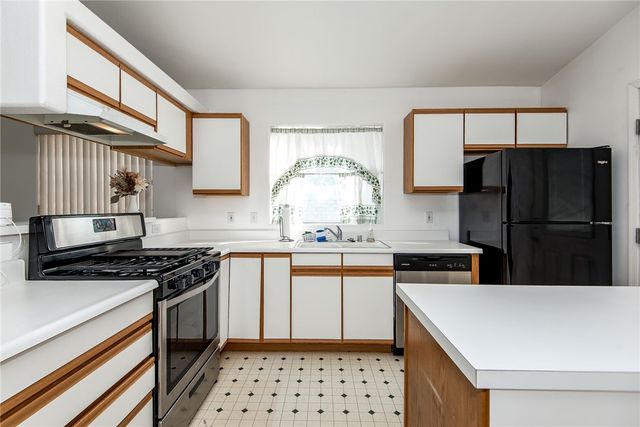 1796 E Bear Creek Way, Fort Mohave, AZ 86426