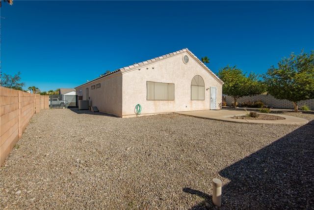 1796 E Bear Creek Way, Fort Mohave, AZ 86426