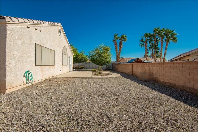 1796 E Bear Creek Way, Fort Mohave, AZ 86426