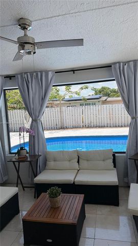 4161 NE 17th Ave, Pompano Beach, FL 33064