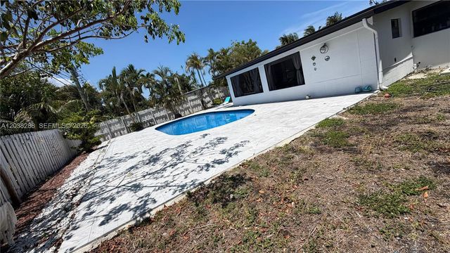 4161 NE 17th Ave, Pompano Beach, FL 33064