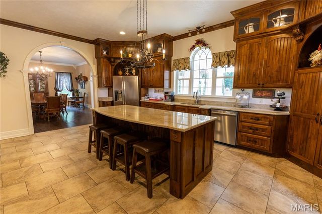 6889 Highway F, Farmington, MO 63640