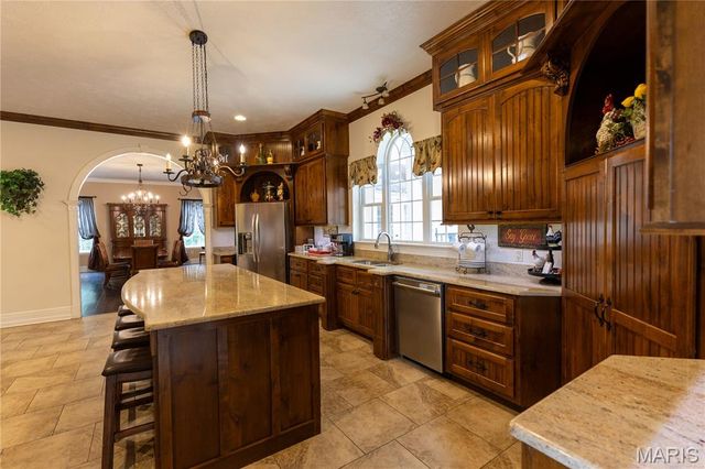 6889 Highway F, Farmington, MO 63640