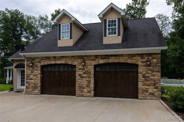6889 Highway F, Farmington, MO 63640