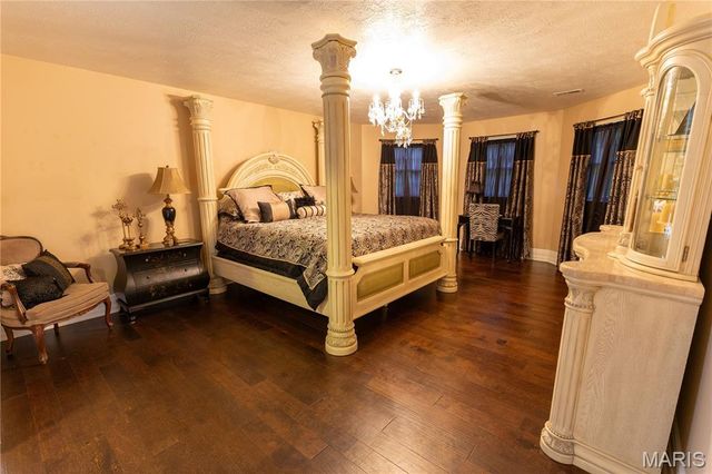 6889 Highway F, Farmington, MO 63640