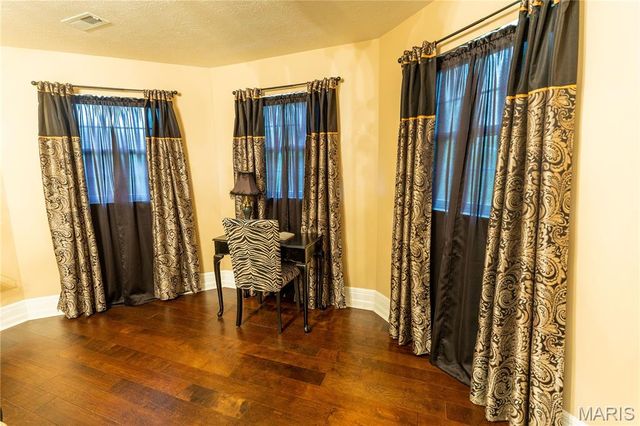 6889 Highway F, Farmington, MO 63640