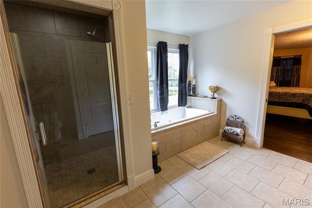 6889 Highway F, Farmington, MO 63640