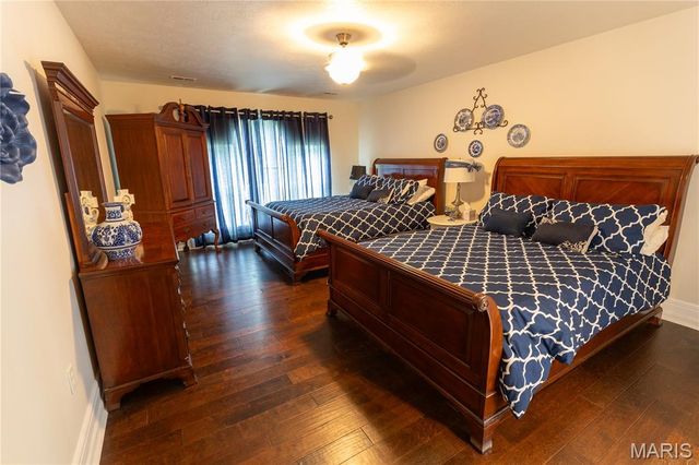 6889 Highway F, Farmington, MO 63640