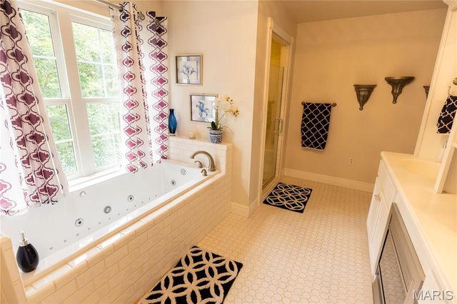 6889 Highway F, Farmington, MO 63640
