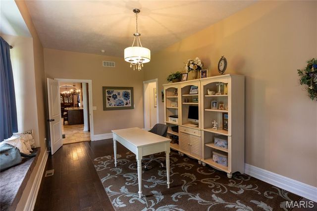 6889 Highway F, Farmington, MO 63640