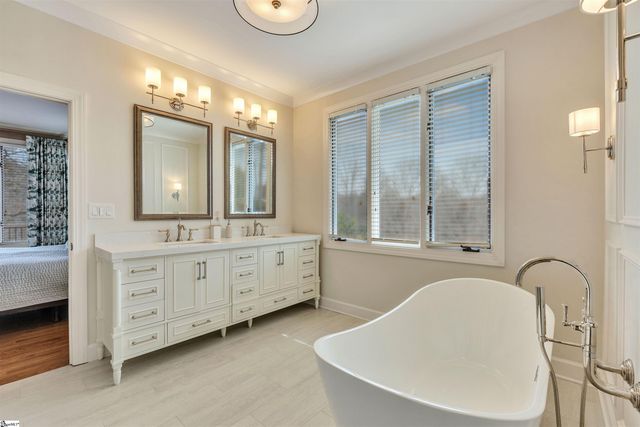 1 Long Shadow Lane, Travelers Rest, SC 29690