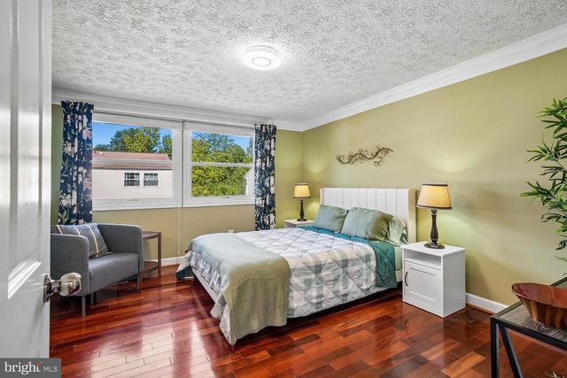 5572 GLASGOW WOODS CT, Fairfax, VA 22032