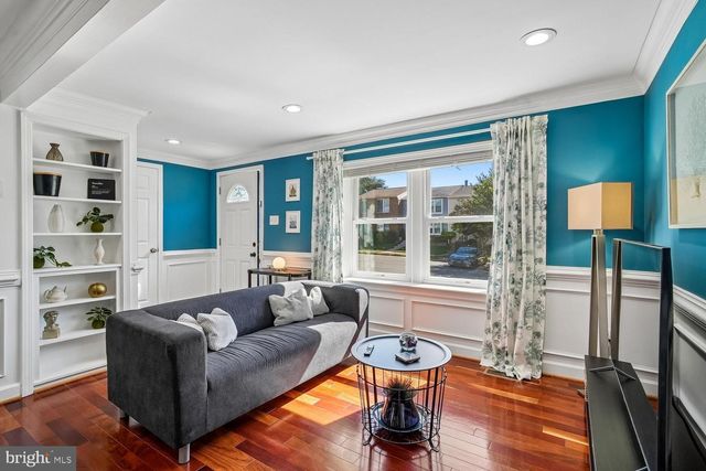 5572 GLASGOW WOODS CT, Fairfax, VA 22032