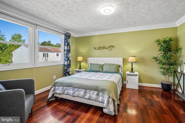 5572 GLASGOW WOODS CT, Fairfax, VA 22032