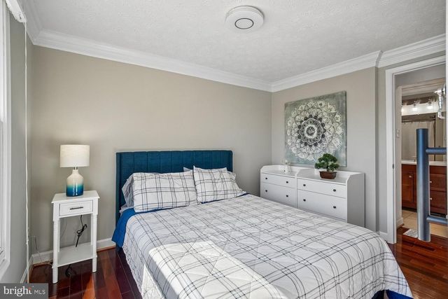 5572 GLASGOW WOODS CT, Fairfax, VA 22032