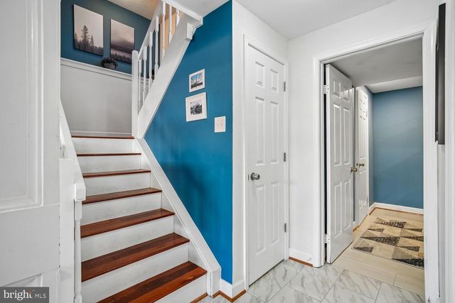 5572 GLASGOW WOODS CT, Fairfax, VA 22032