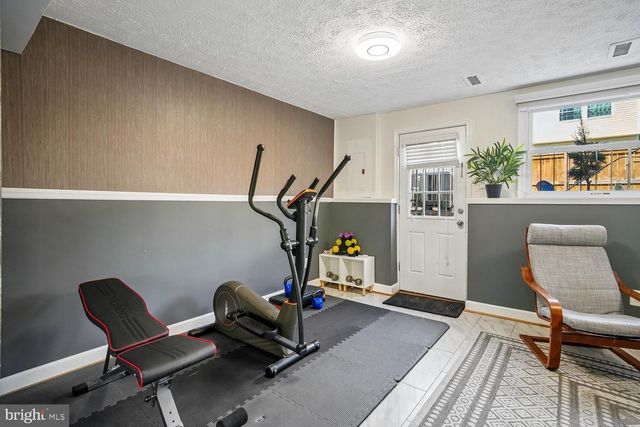 5572 GLASGOW WOODS CT, Fairfax, VA 22032