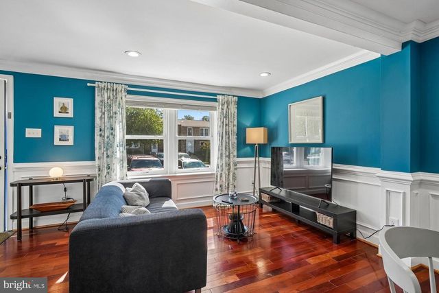 5572 GLASGOW WOODS CT, Fairfax, VA 22032