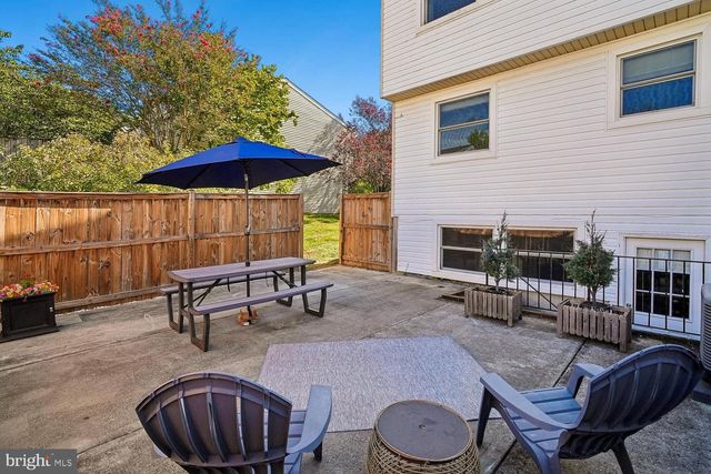 5572 GLASGOW WOODS CT, Fairfax, VA 22032