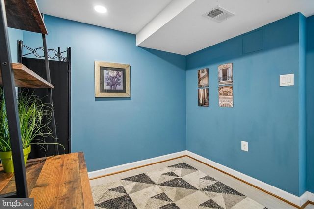5572 GLASGOW WOODS CT, Fairfax, VA 22032