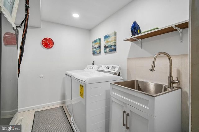 5572 GLASGOW WOODS CT, Fairfax, VA 22032