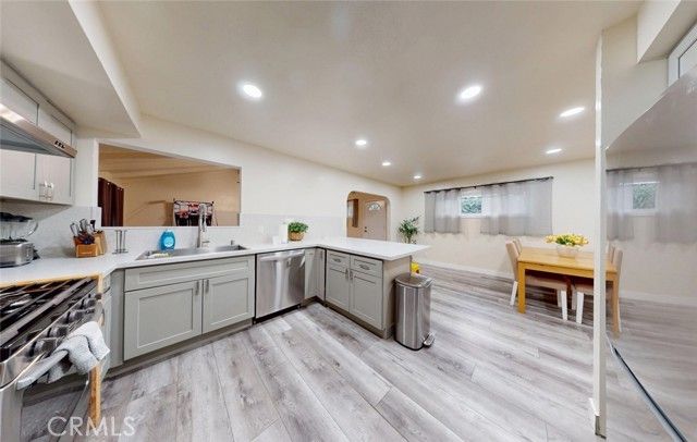 6631 Walton, Huntington Beach, CA 92647