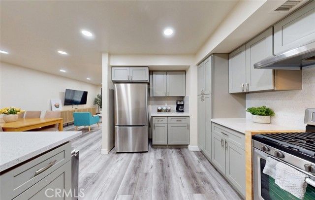 6631 Walton, Huntington Beach, CA 92647