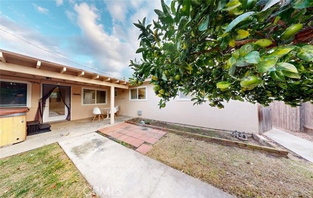 6631 Walton, Huntington Beach, CA 92647