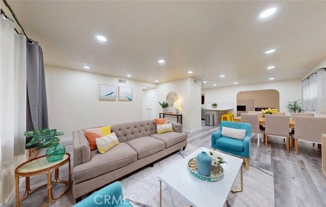 6631 Walton, Huntington Beach, CA 92647