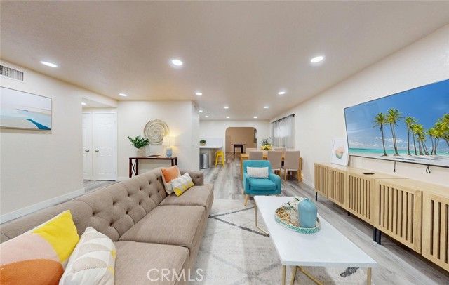 6631 Walton, Huntington Beach, CA 92647