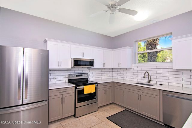 8921 Lake Drive 504, Cape Canaveral, FL 32920