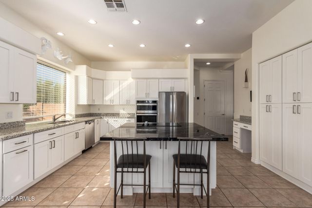 105 E TANYA Road, Phoenix, AZ 85086