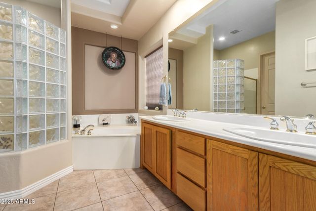 105 E TANYA Road, Phoenix, AZ 85086