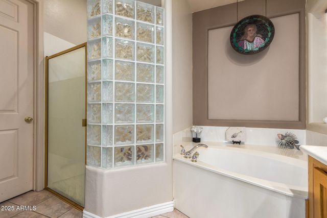 105 E TANYA Road, Phoenix, AZ 85086