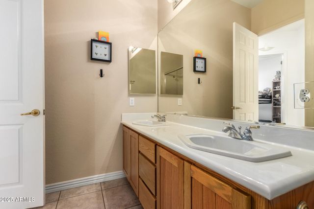 105 E TANYA Road, Phoenix, AZ 85086