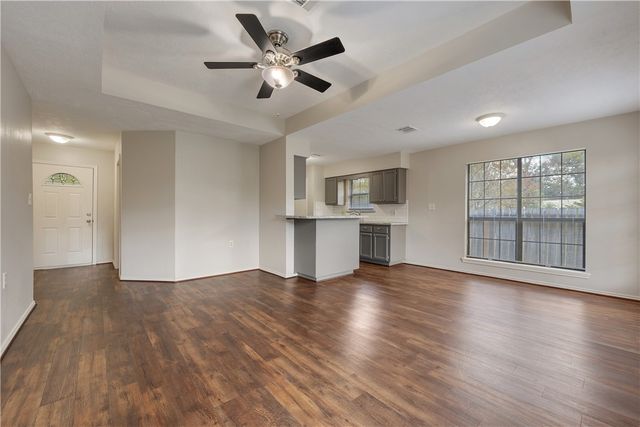 1003 East 24th Street, Bryan, TX 77803