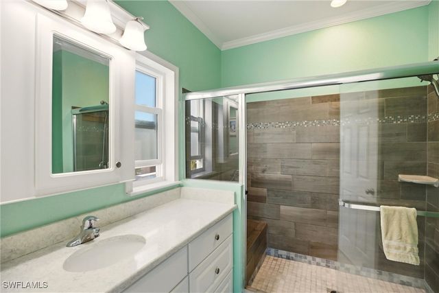 35 Emily LN, Fort Myers Beach, FL 33931