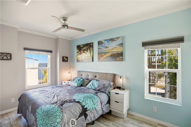 35 Emily LN, Fort Myers Beach, FL 33931