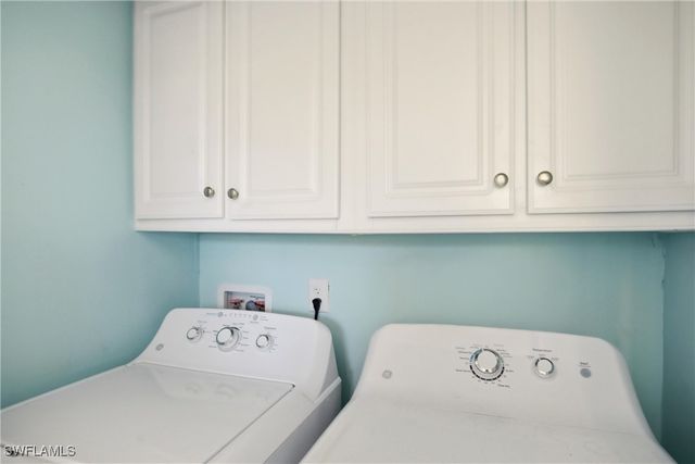 35 Emily LN, Fort Myers Beach, FL 33931