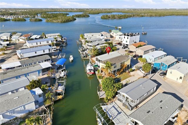 35 Emily LN, Fort Myers Beach, FL 33931