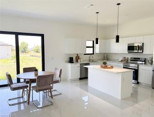 4206 NW 32nd LN, Cape Coral, FL 33993