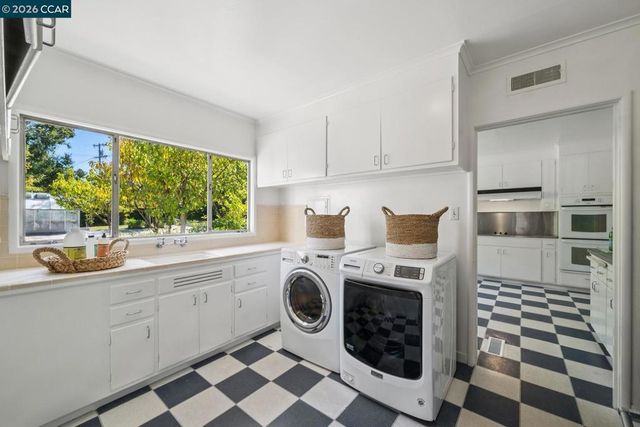 3336 Las Huertas Rd, Lafayette, CA 94549