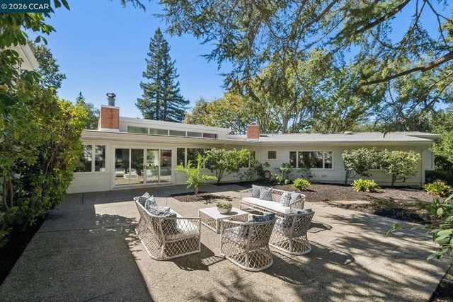 3336 Las Huertas Rd, Lafayette, CA 94549
