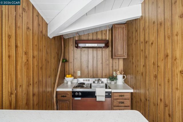 3336 Las Huertas Rd, Lafayette, CA 94549