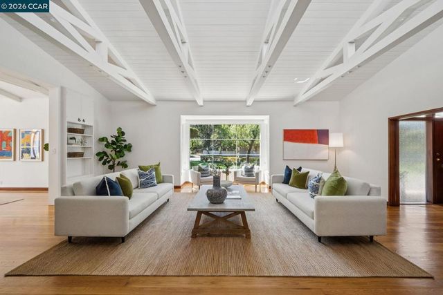 3336 Las Huertas Rd, Lafayette, CA 94549