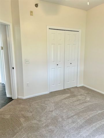 8601 Westown Parkway 17113, West Des Moines, IA 50266